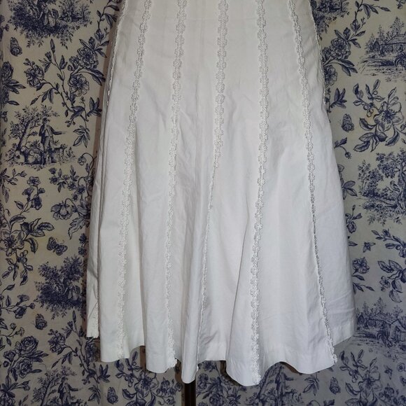 Isaac Mizrahi for Target | Cotton white pleated skirt | floral appliques - Picture 3 of 9
